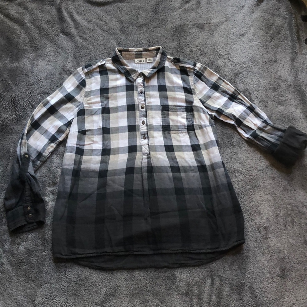 Cato ombré black and white button up shirt